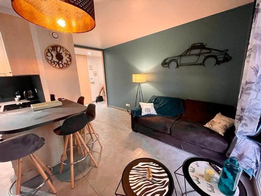 Elegant 45 M2 Lyon 6 + Garage. Idealement Situe Ngoại thất bức ảnh